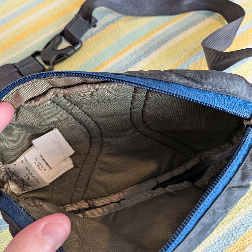 ⭐ Patagonia Ultralight Black Hole Hip Pack - Picture 4 of 7